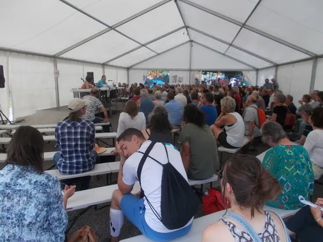 ../previews/047-2025-05-30_Glieres-village-plateau_CRHA_conference-debat-laicite_small.webp.medium.jpeg